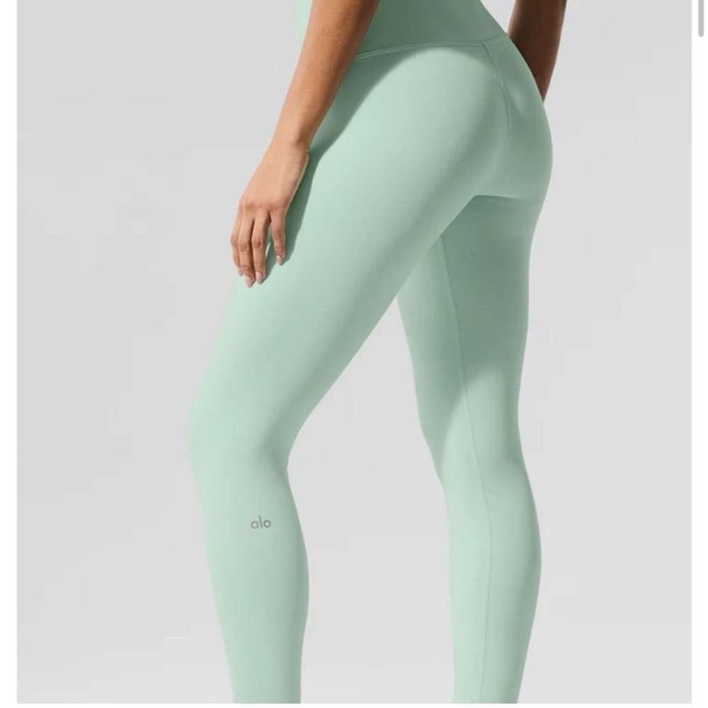 ALO Yoga Alosoft High-Waist Highlight Leggings